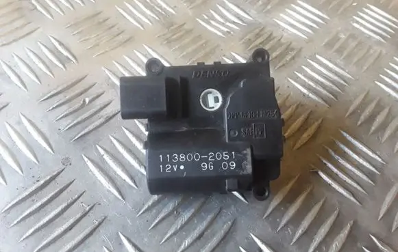 Toyota Corolla Verso AR10 Air flap motor/actuator 1138002051