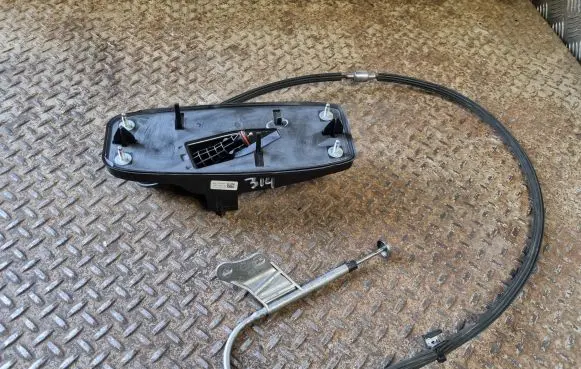 Gear shift cable linkage