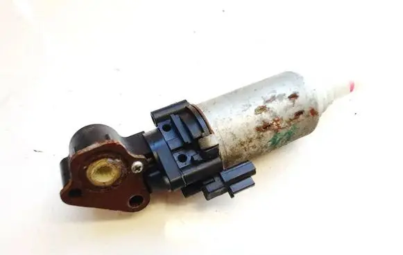 Toyota Avensis T250 Seat adjustment motor 8582033020 85820-33020
