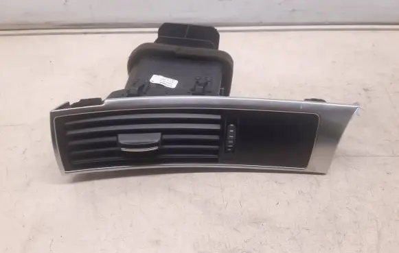 Audi A6 S6 C6 4F Dashboard side air vent grill/cover trim 4F1820901D