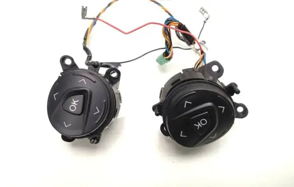 Ford Focus Steering wheel buttons/switches AM5T14K147BA AM5T14K147aa