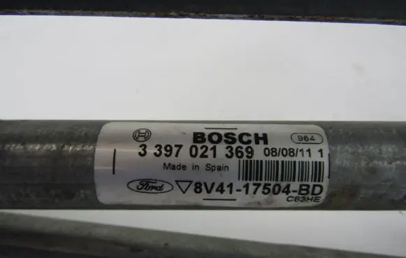 Ford Kuga I Front wiper linkage 8V4117K484BD