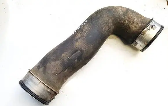 Volkswagen PASSAT B6 Intercooler hose/pipe 1k01458341