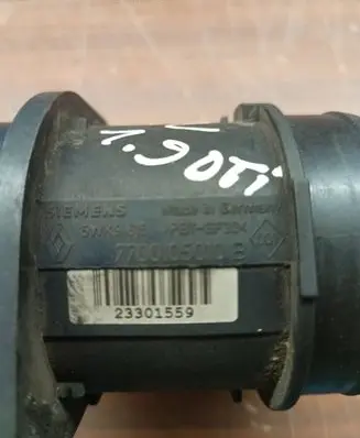Renault Laguna I Mass air flow meter 5wk9615 u700105010