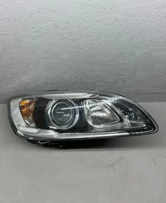 Volvo S60 Headlight/headlamp 31420262 89908940