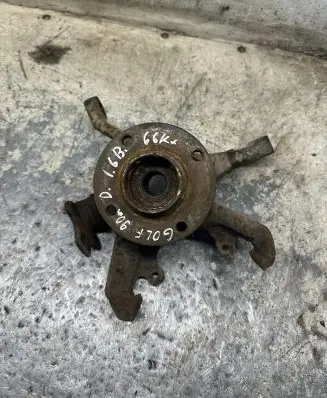 Volkswagen Golf II Front wheel hub