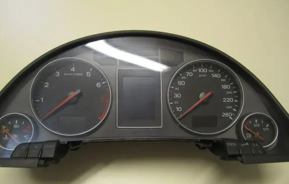 Audi A4 S4 B6 8E 8H Speedometer (instrument cluster) 8E0920900H