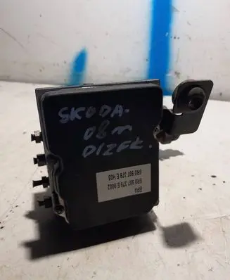 Skoda Fabia Mk2 (5J) ABS Pump 6r0907379e0002