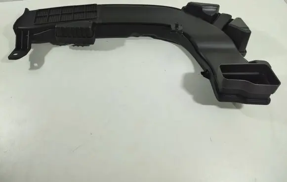 Nissan X-Trail T33 Air intake duct part 165546RA0A