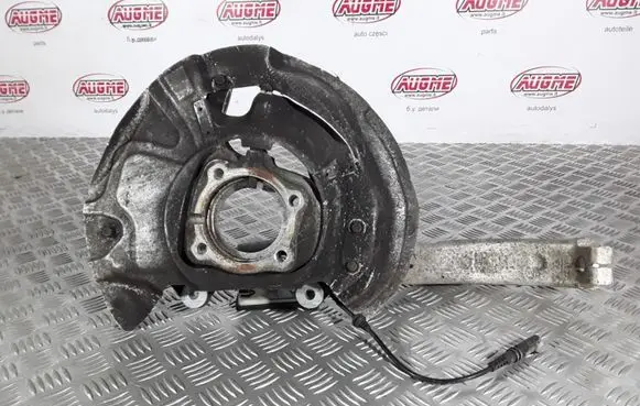 BMW X6 E71 Front wheel hub spindle knuckle 6773783 6789089
