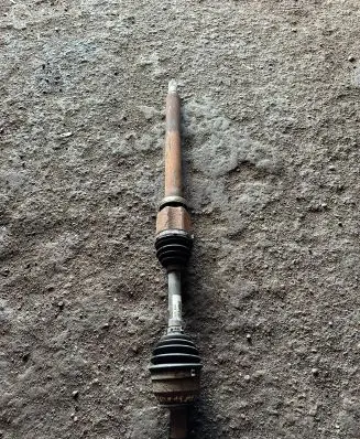 Volvo V70 Front driveshaft p31367544