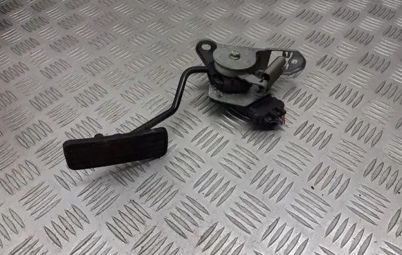 Subaru Forester SH Accelerator throttle pedal 36010SA010