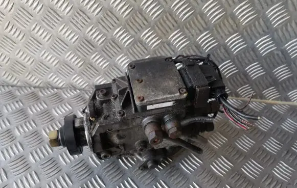 Fuel injection high pressure pump