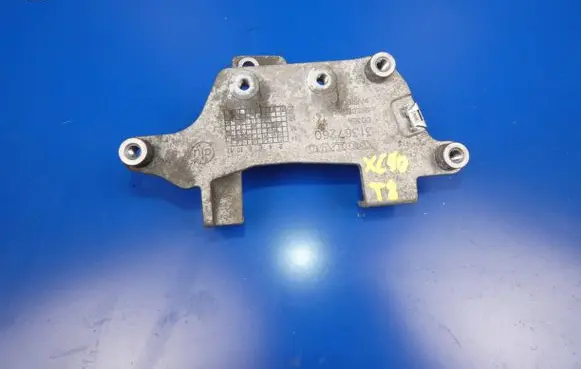 Volvo XC90 Generator/alternator bracket 31367260 BQ3EA