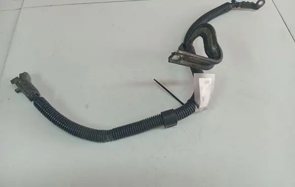Toyota Yaris Positive cable (battery)