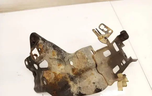 Toyota RAV 4 (XA30) Battery bracket 