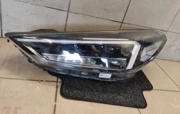Headlight/headlamp