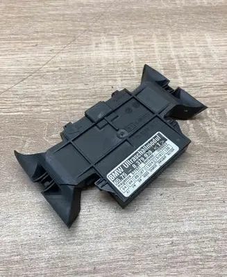 BMW 3 E90 E91 Ultrasonic Sensor 8379939 Ultraschallmodul