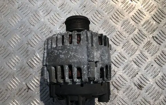 Volkswagen Golf VI Generator/alternator 03L903023A 2608901A