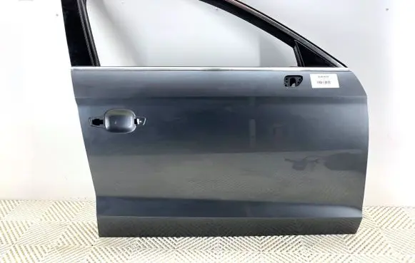 Audi A3 S3 8V Front door LX7R