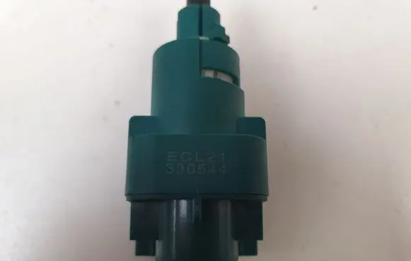 Volkswagen New Beetle Brake pedal sensor switch 330544