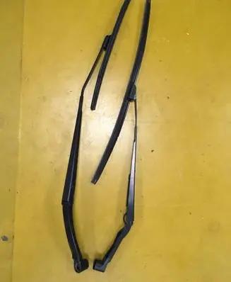 Renault Kadjar Front wiper blade arm Y9097 X8495