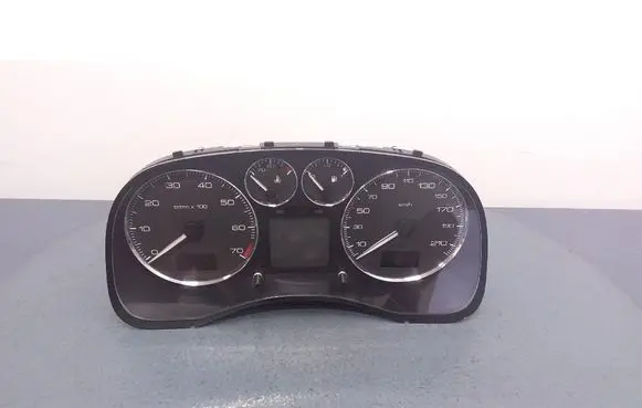 Speedometer (instrument cluster)
