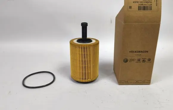Audi A3 S3 8P Oil filter cover 071115562C