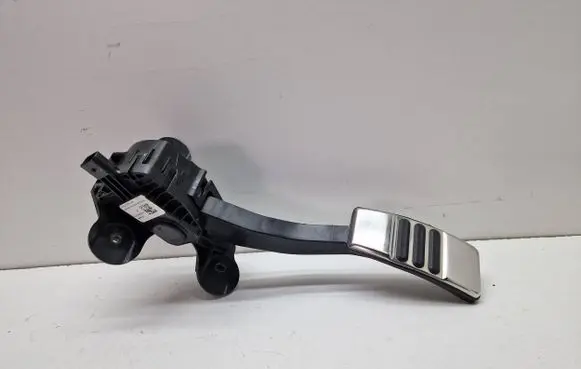 Ford Mustang VI Accelerator throttle pedal CR339F836AB 988122 K1614D0284
