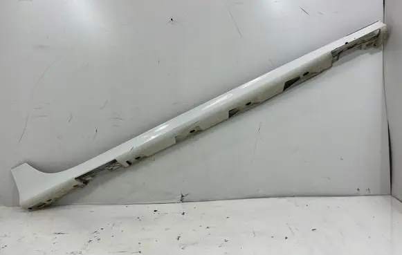 Audi A7 S7 4G Front sill (body part) 