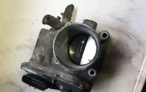 Skoda Yeti (5L) Engine shut-off valve 