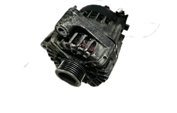 BMW 1 E81 E87 Generator/alternator 7802261