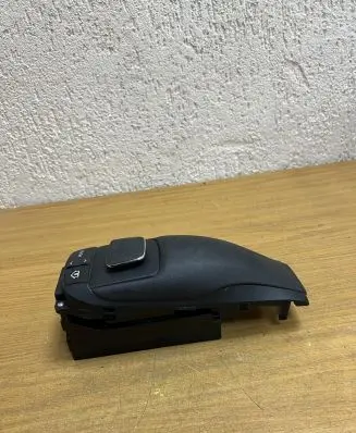 Lexus RX 330 - 350 - 400H Head unit multimedia control 2372400303 8478048100