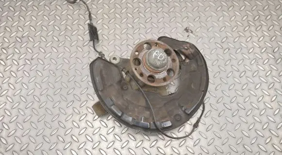 Mercedes-Benz CLA C117 X117 W117 Front wheel hub
