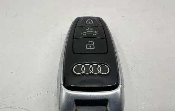 Audi Q8 e-tron Ignition key/card 4N0959754DQ