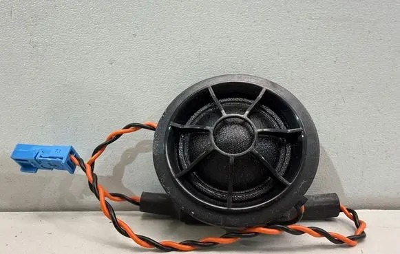 BMW X7 G07 Front door high frequency speaker 6809632