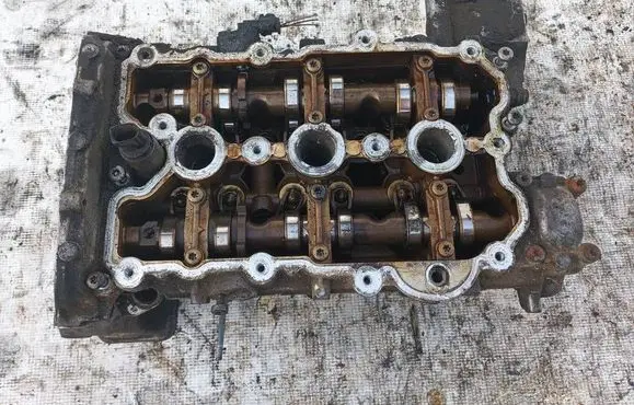 Audi A6 S6 C6 4F Engine head 06e103285gh