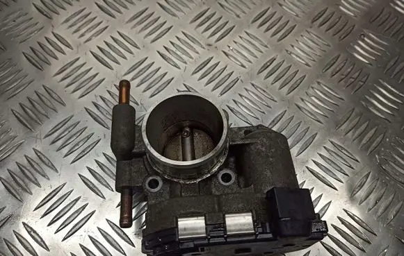 Opel Corsa D Throttle body valve 24420536