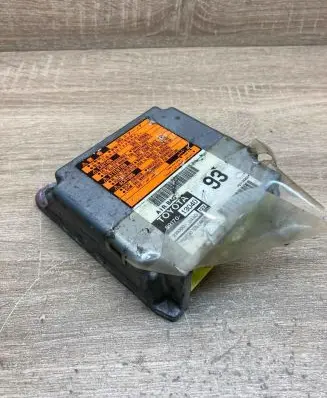 Toyota Corolla E120 E130 Airbag control unit/module 8917013040 2310002440