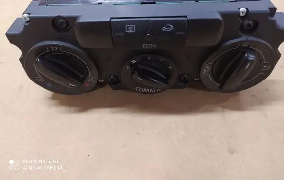 Volkswagen Golf V Climate control unit 5370141CF