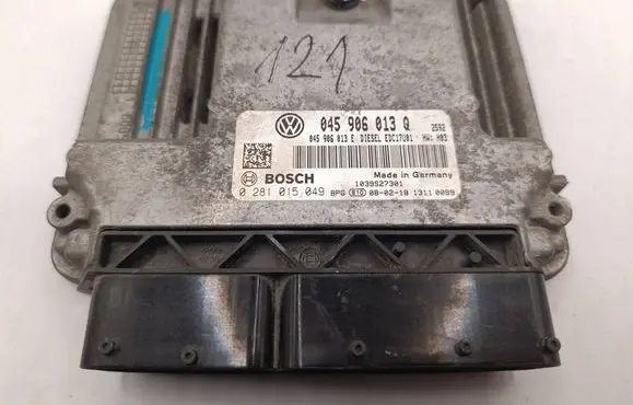 Volkswagen Polo IV 9N3 Engine control unit/module 045906013Q 045906013E 0281015049