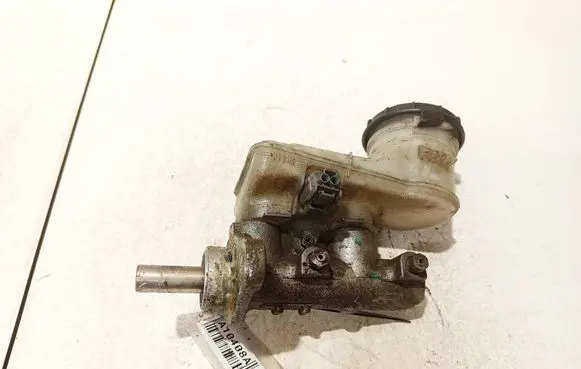 Honda CR-V Master brake cylinder