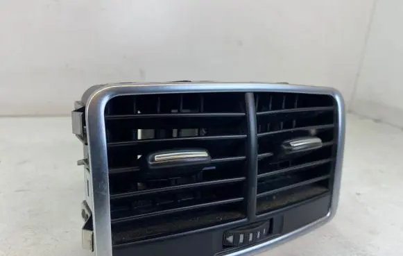 Audi A6 S6 C6 4F Rear air vent grill 4F0819203C