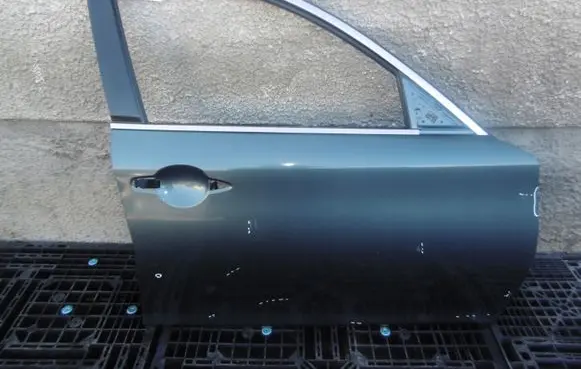 Infiniti Q70 Y51 Front door