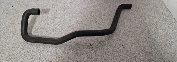 BMW 5 E39 Engine coolant pipe/hose 8421839017