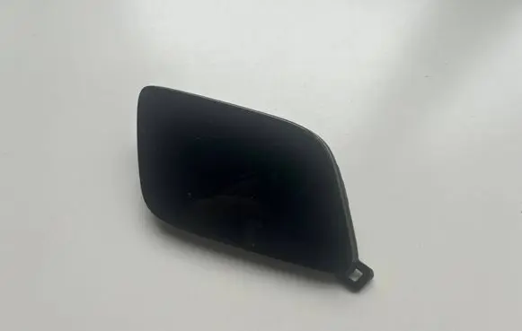 Volvo V40 Front tow hook cap/cover 39837666