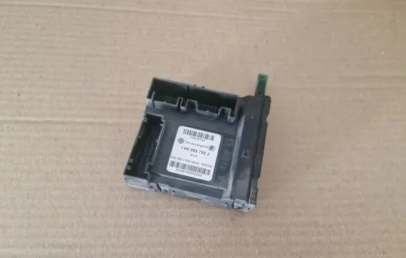 Volkswagen Golf V Comfort/convenience module 1K0959792J