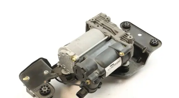 BMW X6 M Air suspension compressor/pump 6799419