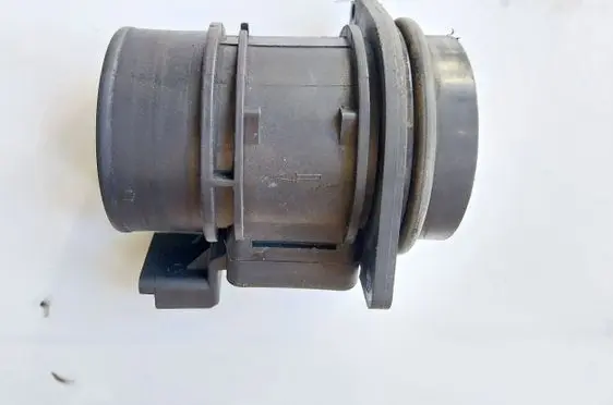 Renault Scenic I Mass air flow meter 5WK9620Z FLOWMETERAIR