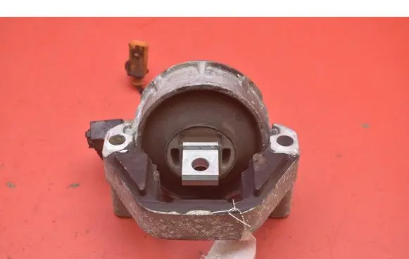 Audi A6 Allroad C7 Engine mount vacuum valve 